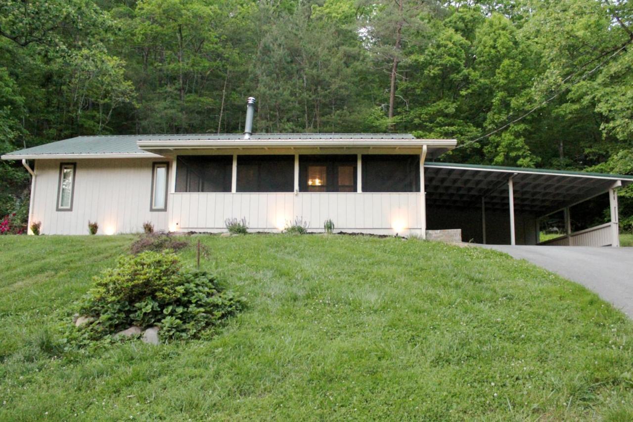 Stay At The Retreat! Gatlinburg-Dollywood Sevierville Exterior foto